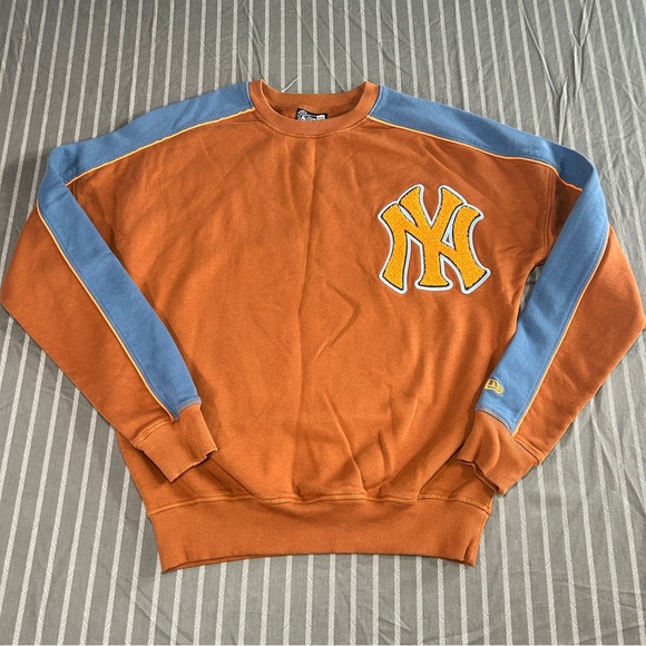 New Era New York Yankees Color Block Crewneck Sweatshirt Orange Gray Men's Small
